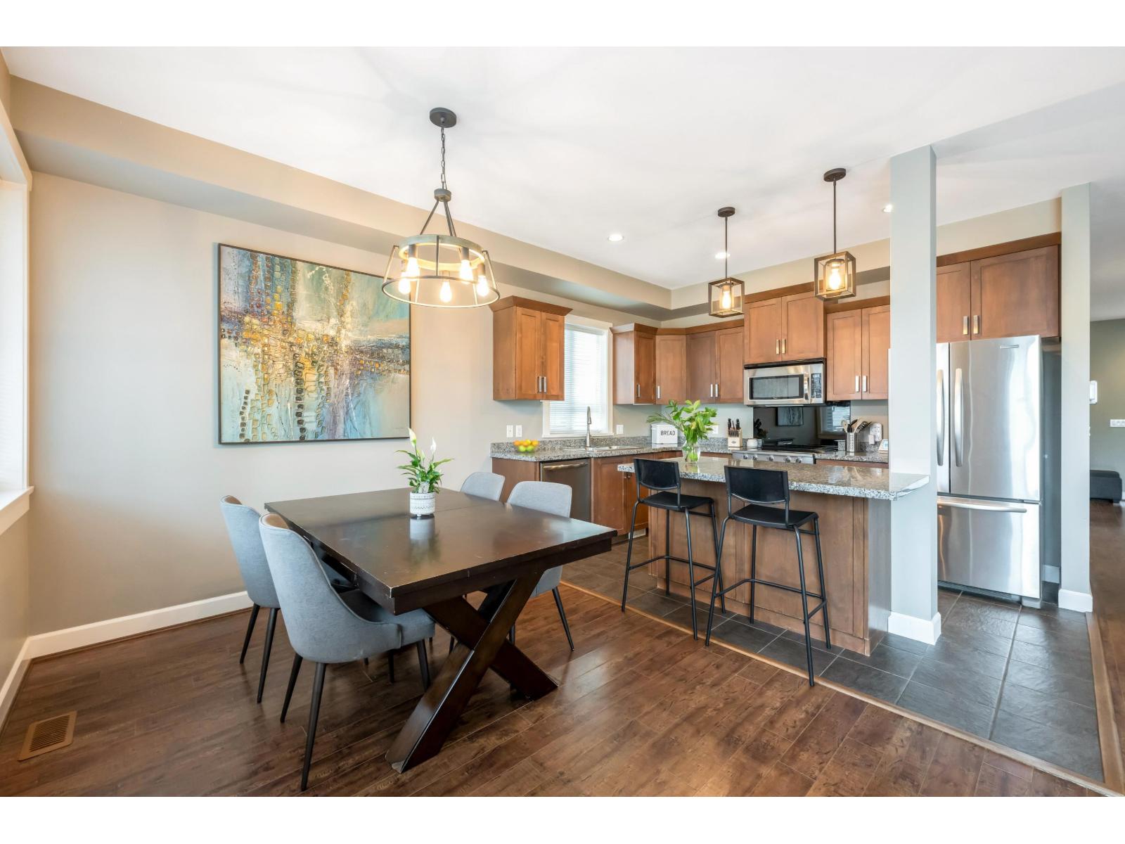 Photo 10 of 21113 79 A Avenue, Langley BC