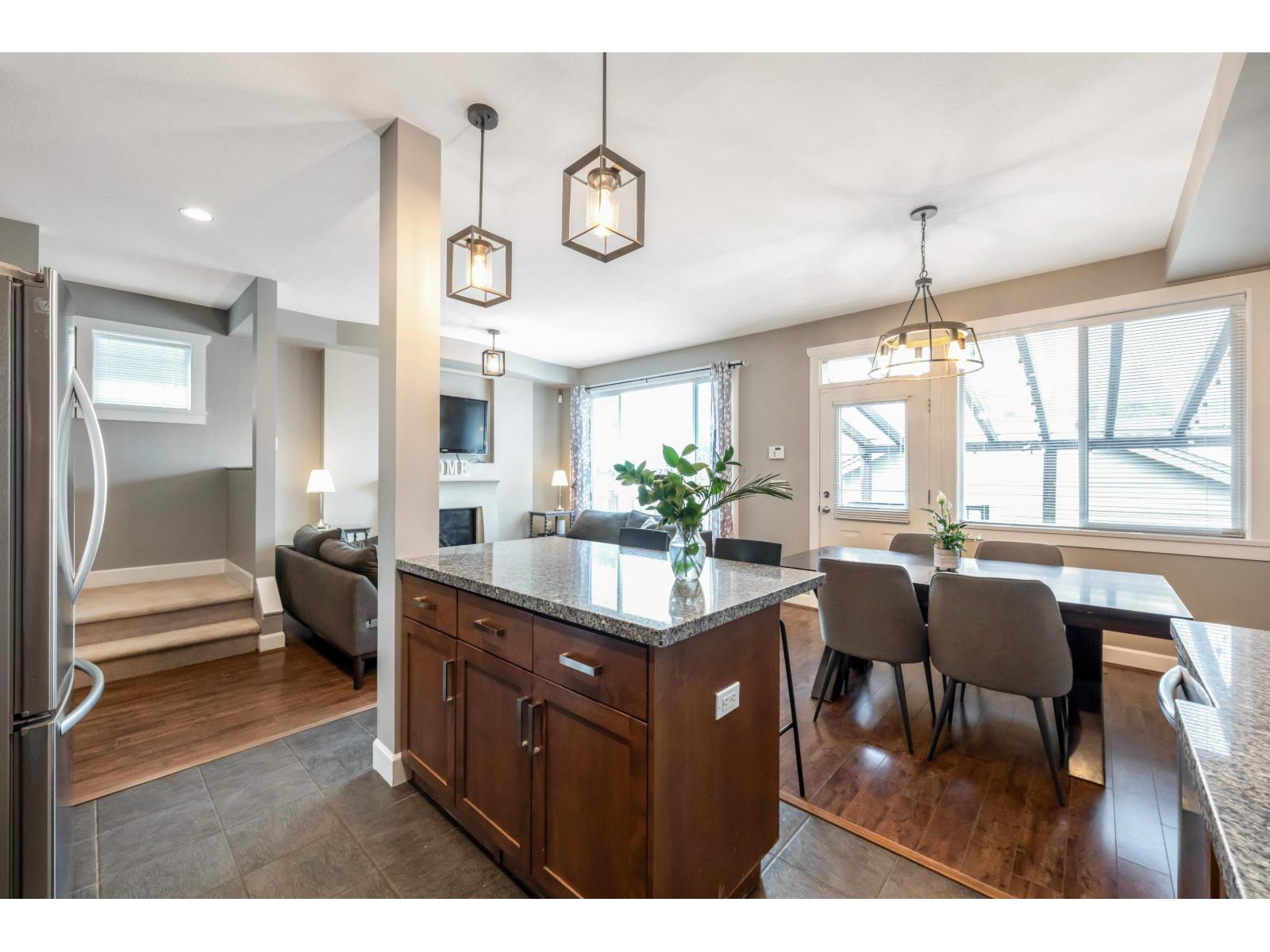 Photo 13 of 21113 79 A Avenue, Langley BC