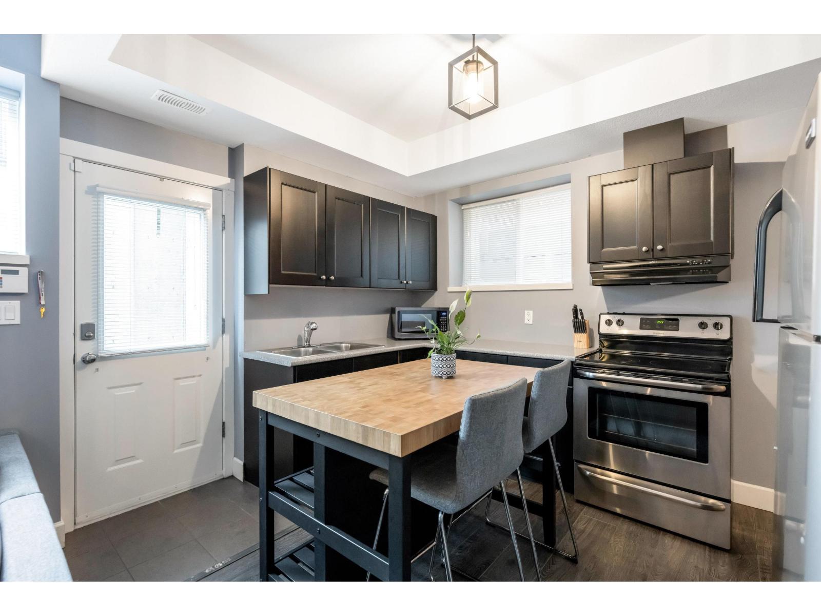 Photo 30 of 21113 79 A Avenue, Langley BC