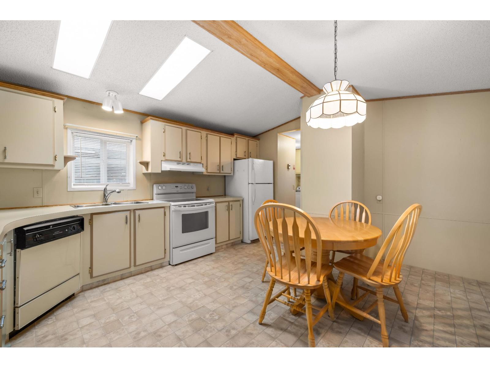 Photo 2 of 92 6035 Vedder Road Sardis South, Chilliwack BC