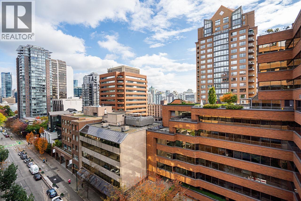 Photo 13 of 803 1177 Hornby Street, Vancouver BC