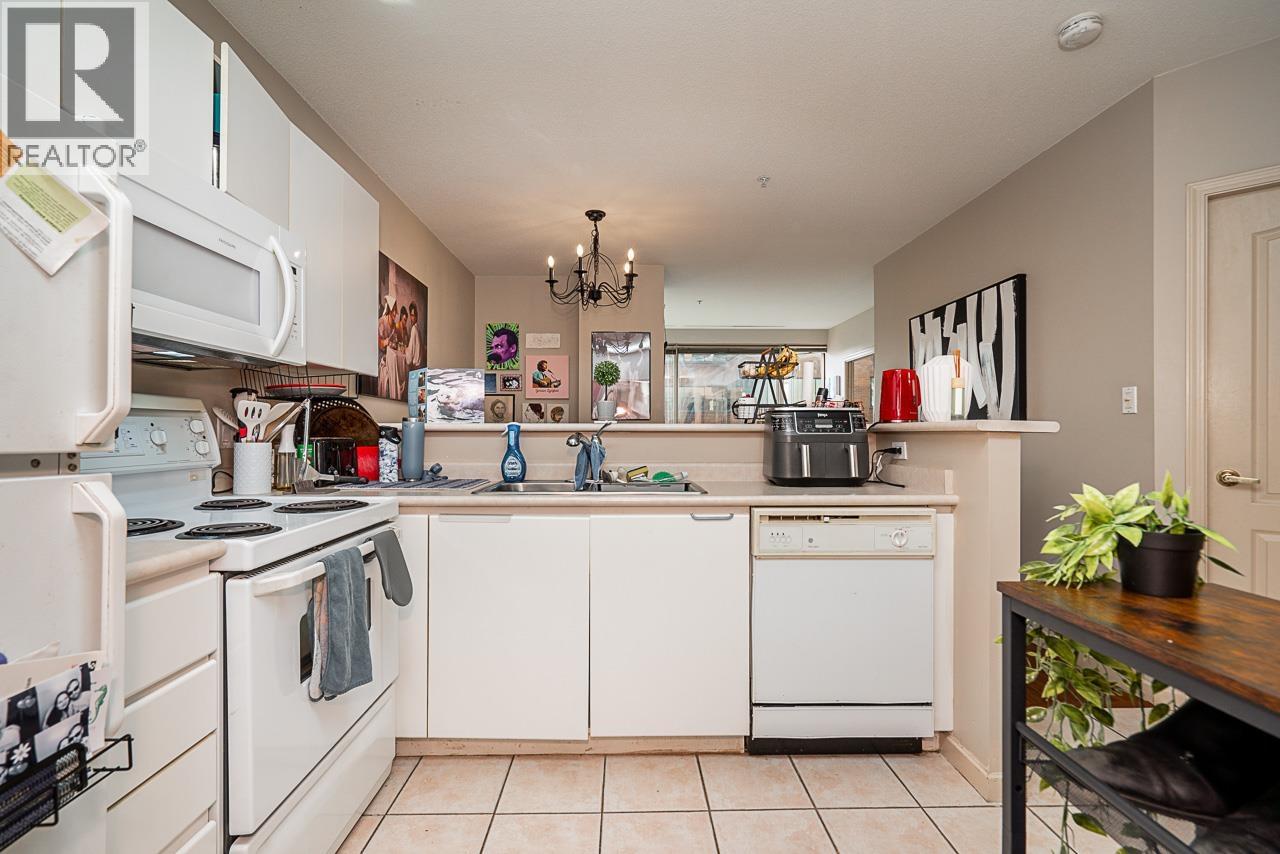 Photo 8 of 803 1177 Hornby Street, Vancouver BC