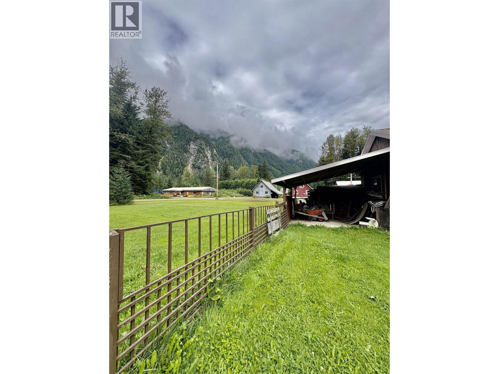 1407 RAVEN Street, Stewart