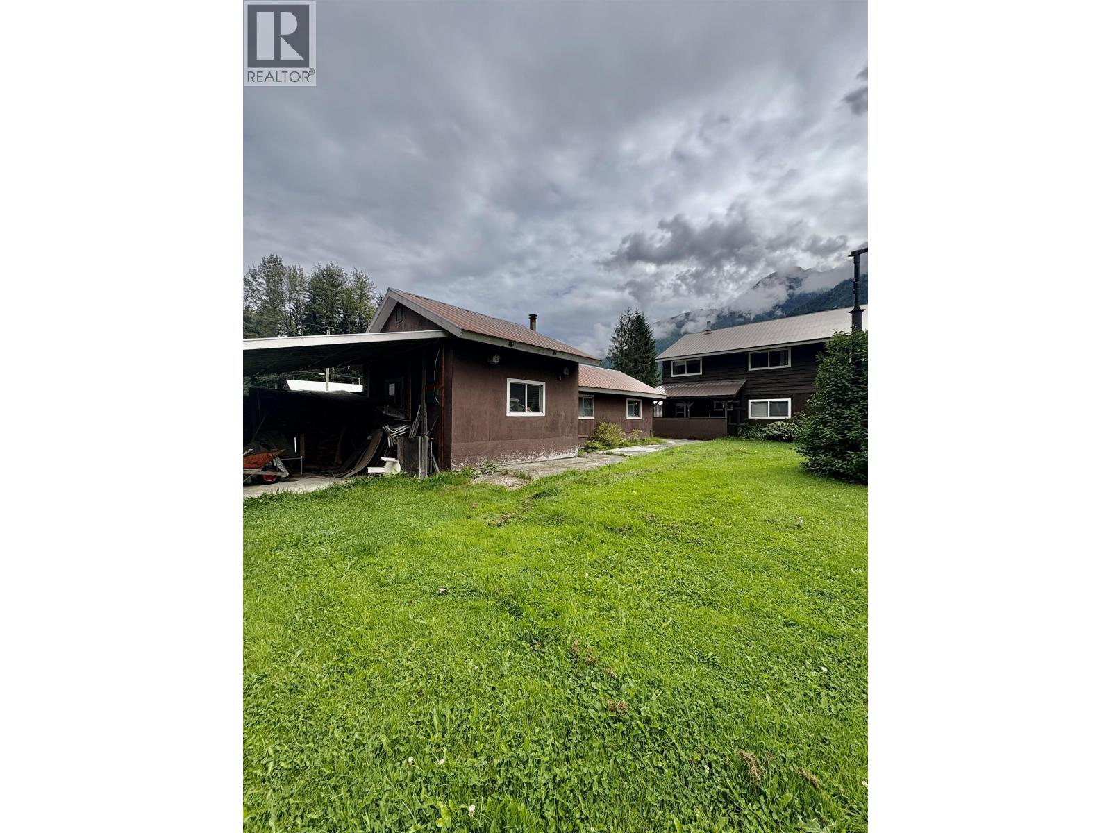1407 RAVEN Street, Stewart