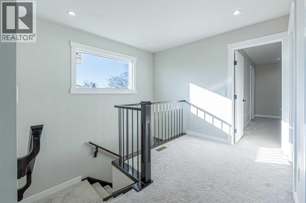 Single Family House for Sale in  Templemont Way NE Temple Calgary 