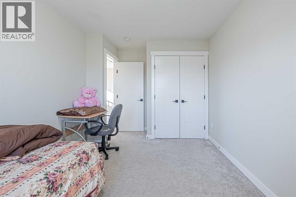 Single Family House for Sale in  Templemont Way NE Temple Calgary 