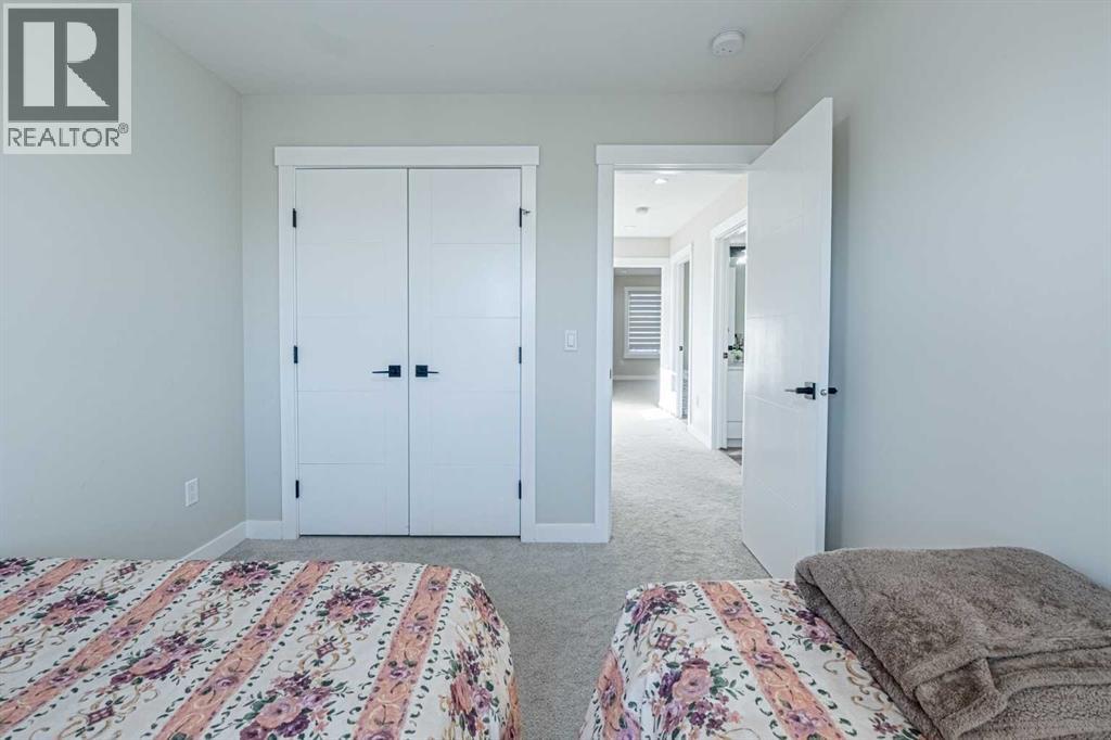 Single Family House for Sale in  Templemont Way NE Temple Calgary 