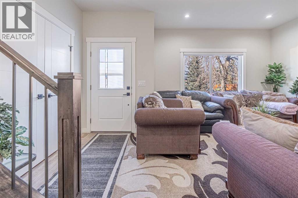 Single Family House for Sale in  Templemont Way NE Temple Calgary 