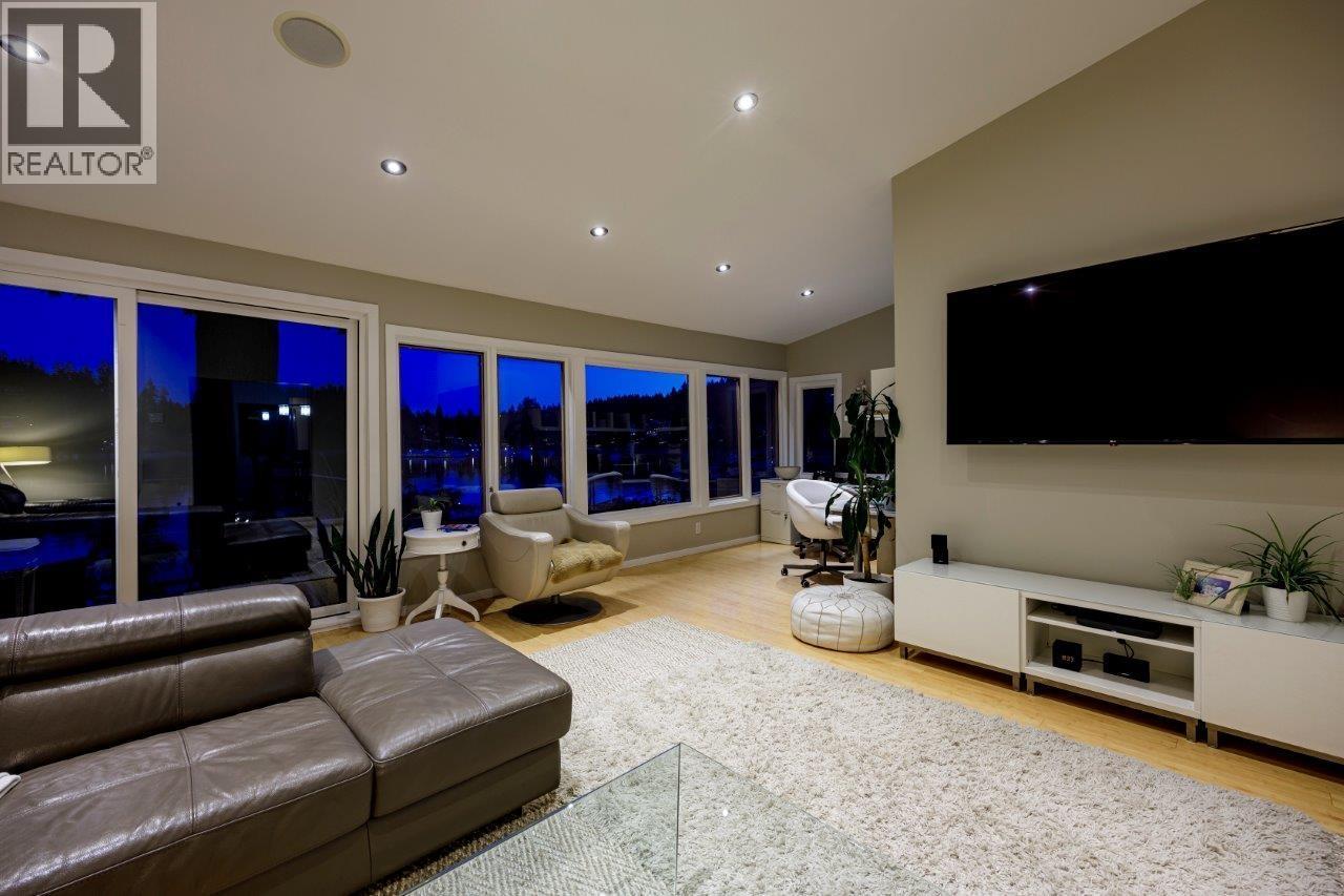 Photo 28 of 2730 Panorama Drive, North Vancouver BC