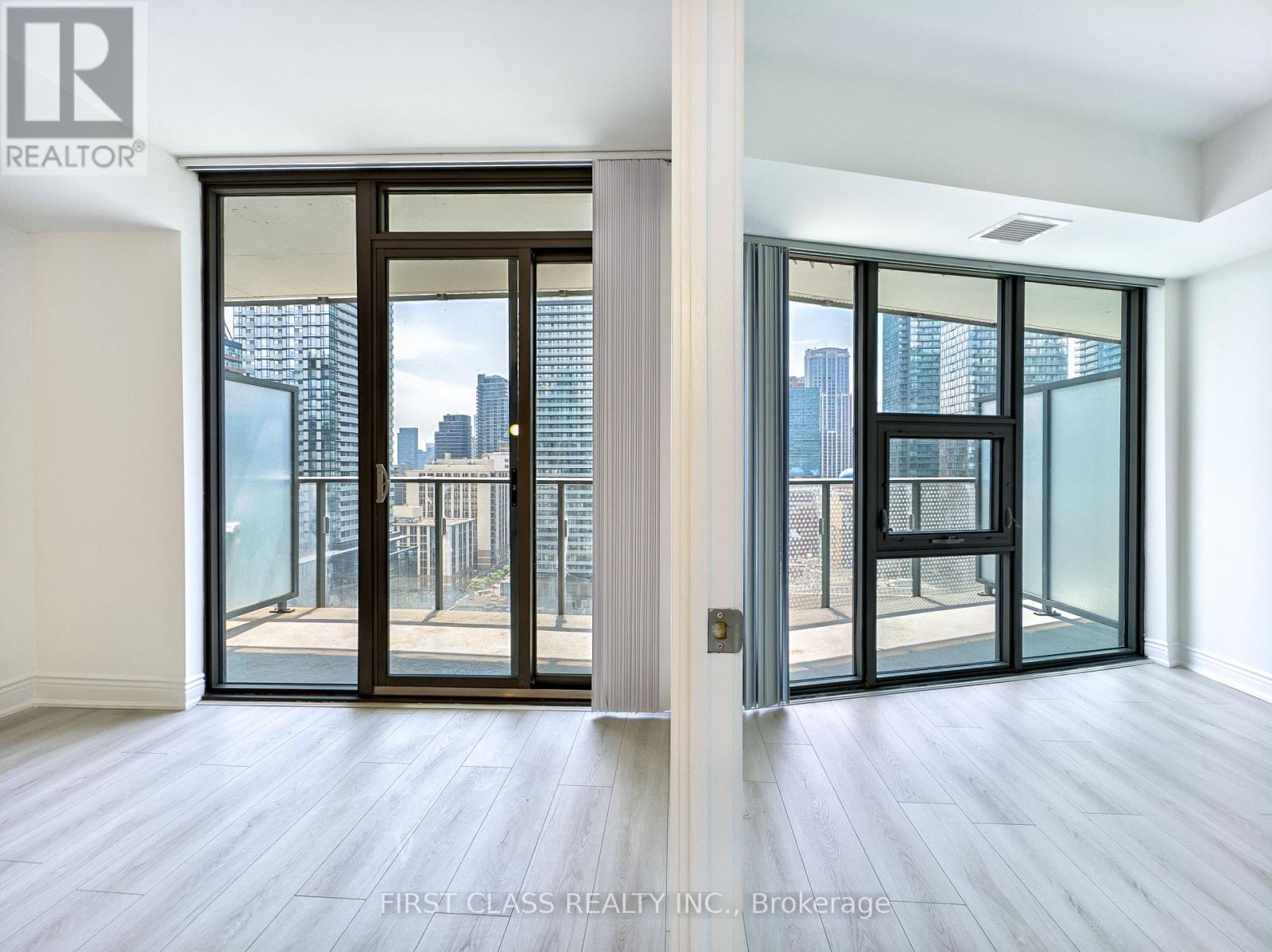 Photo 17 of 1404 11 Wellesley Street W, Toronto ON