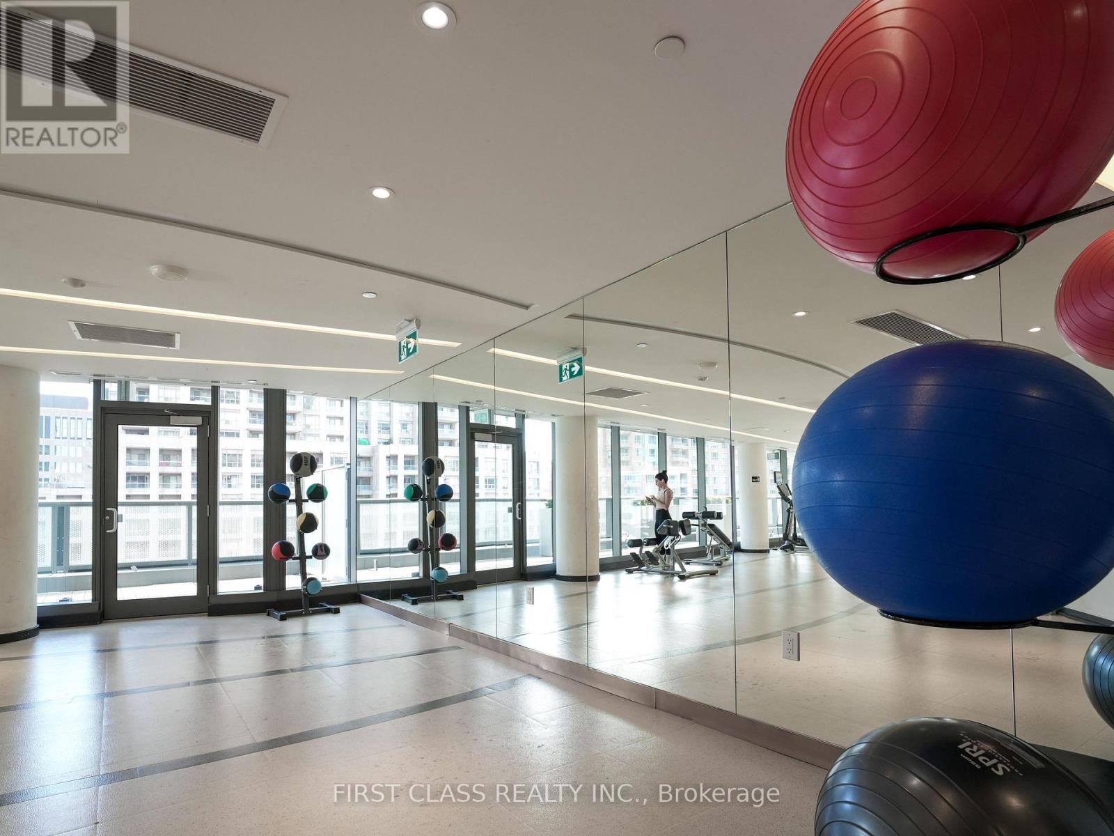 Photo 36 of 1404 11 Wellesley Street W, Toronto ON