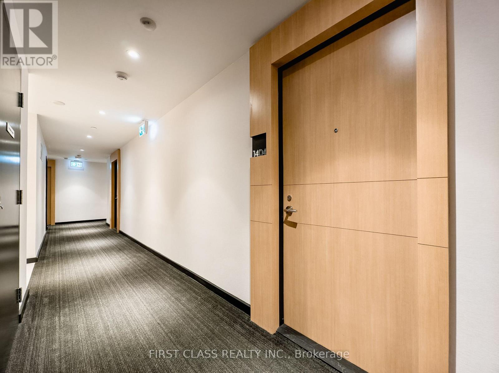 Photo 5 of 1404 11 Wellesley Street W, Toronto ON