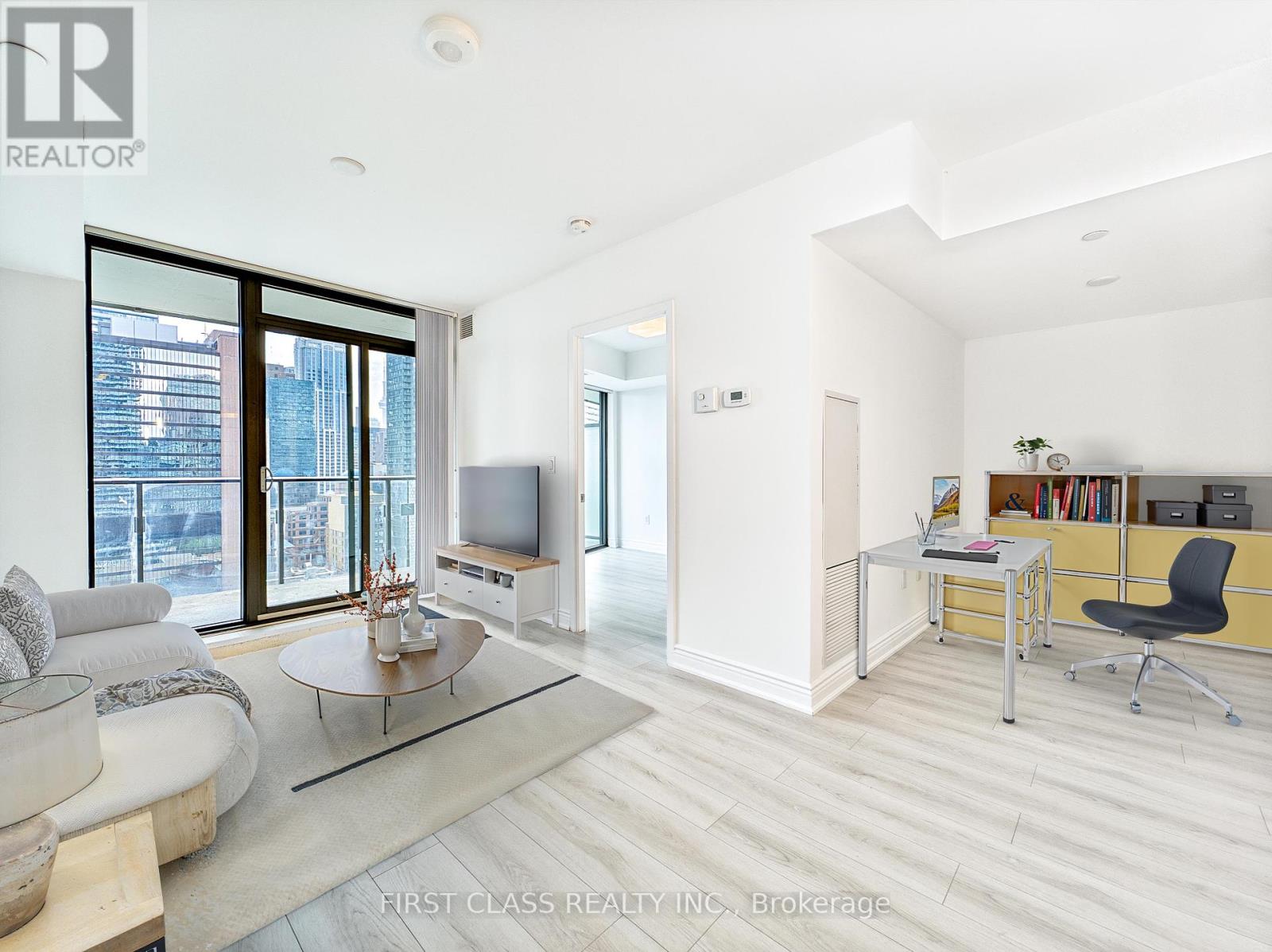 Photo 7 of 1404 11 Wellesley Street W, Toronto ON