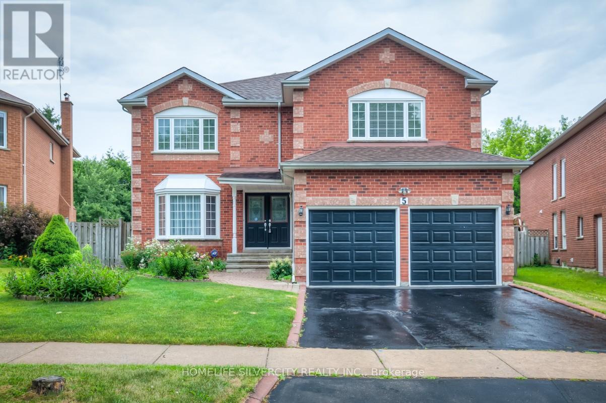 Photo 9 of 5 Braebrook Drive, Whitby ON