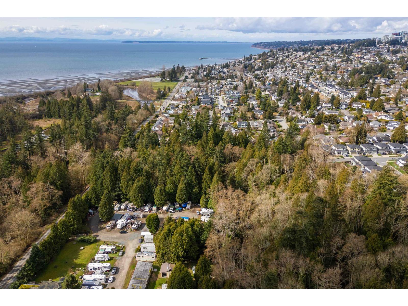 Photo 12 of 16203 8 Avenue, Surrey BC