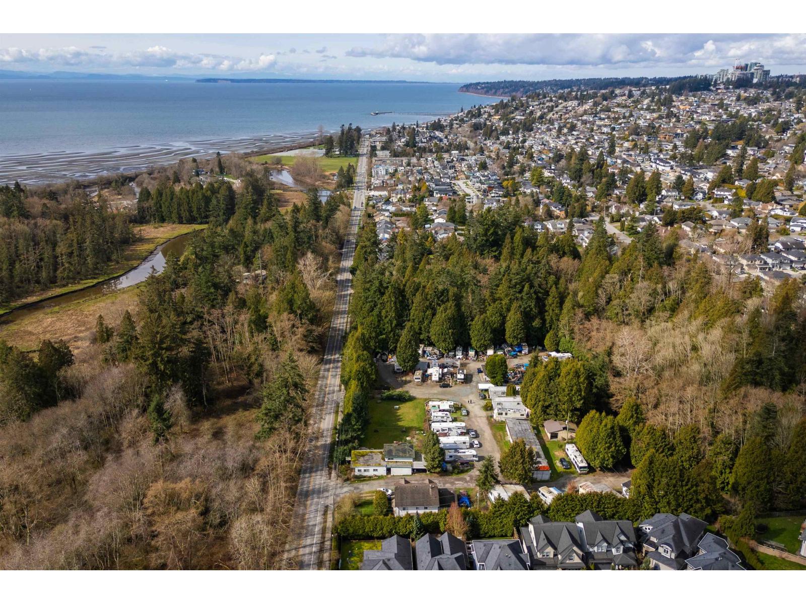 Photo 13 of 16203 8 Avenue, Surrey BC