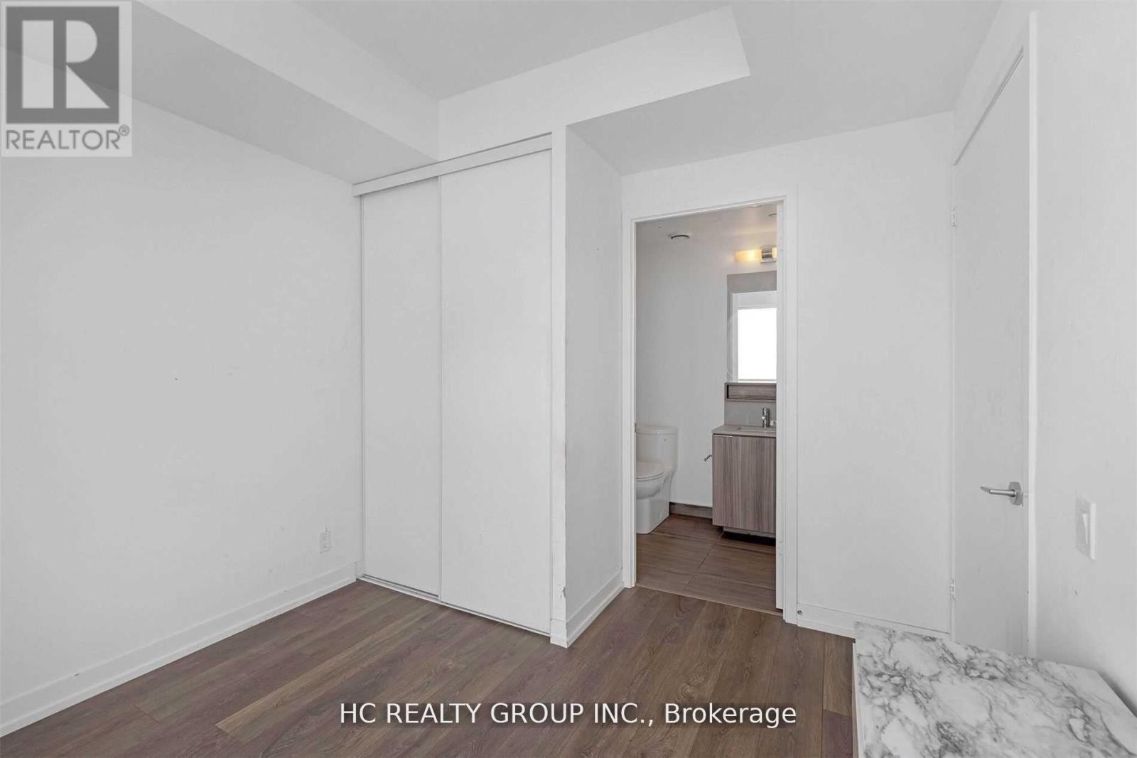 Photo 22 of 5607 898 Portage Parkway, Vaughan ON