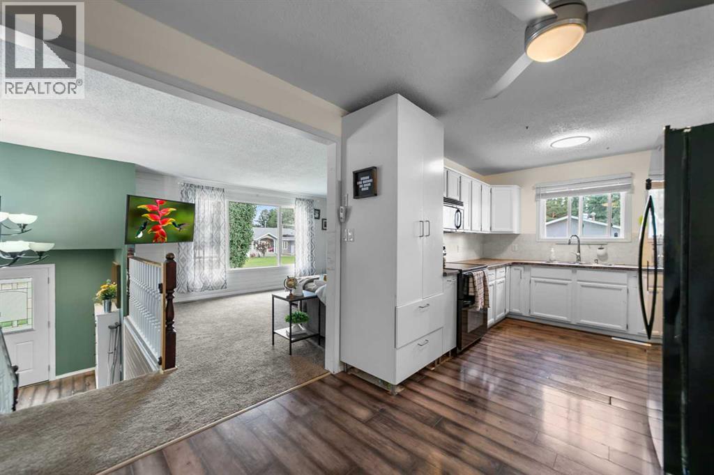 Photo 7 of 4926 47 Street, Killam AB