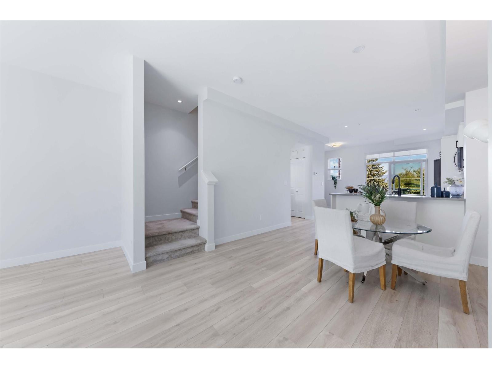 Photo 5 of 139 20180 84 Avenue, Langley BC