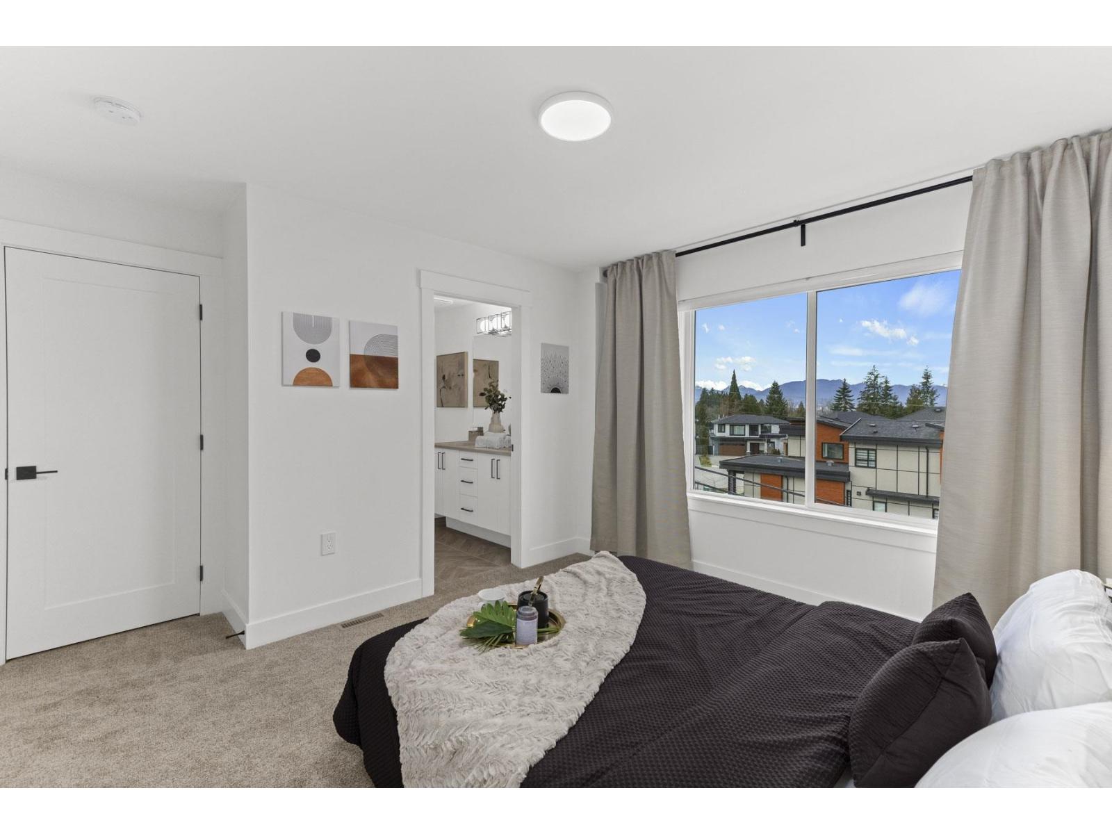 Photo 21 of 28 17458 100 Avenue, Surrey BC