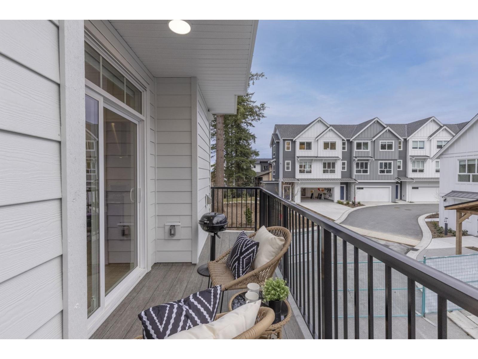 Photo 32 of 26 17458 100 Avenue, Surrey BC