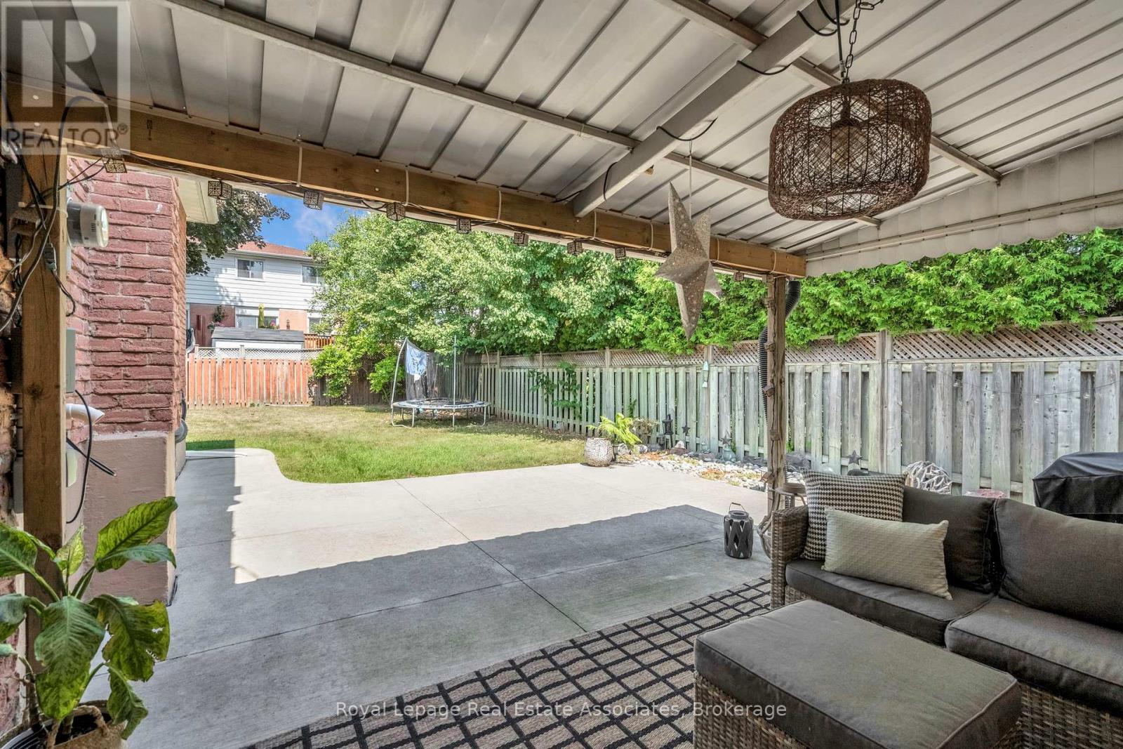 Photo 26 of 20 Baylor Crescent, Halton Hills ON