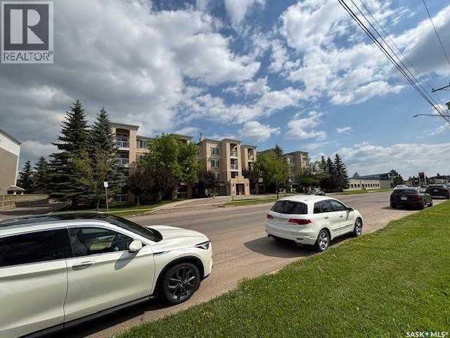 Single Family House High rise for Sale in   Lowe ROAD Saskatoon 