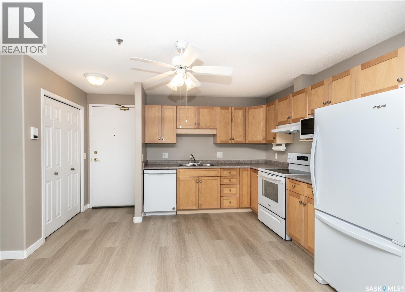 Single Family House High rise for Sale in   Lowe ROAD Saskatoon 