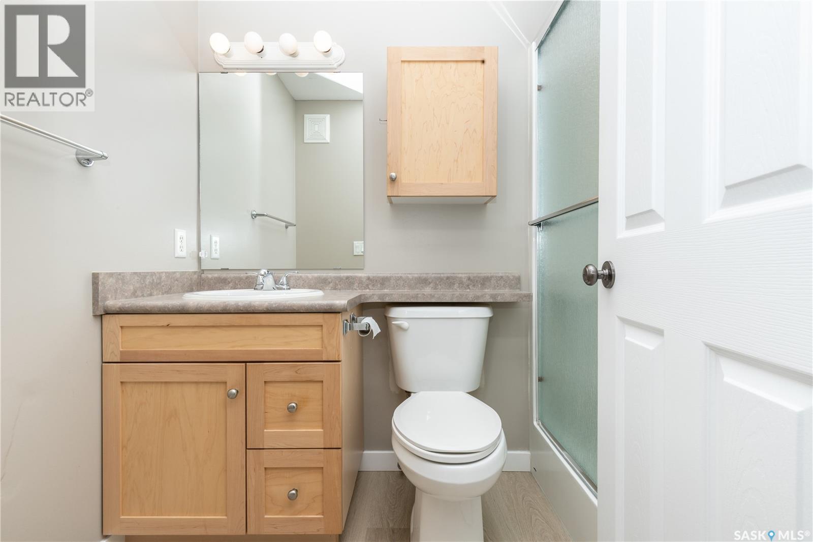 Single Family House High rise for Sale in   Lowe ROAD Saskatoon 