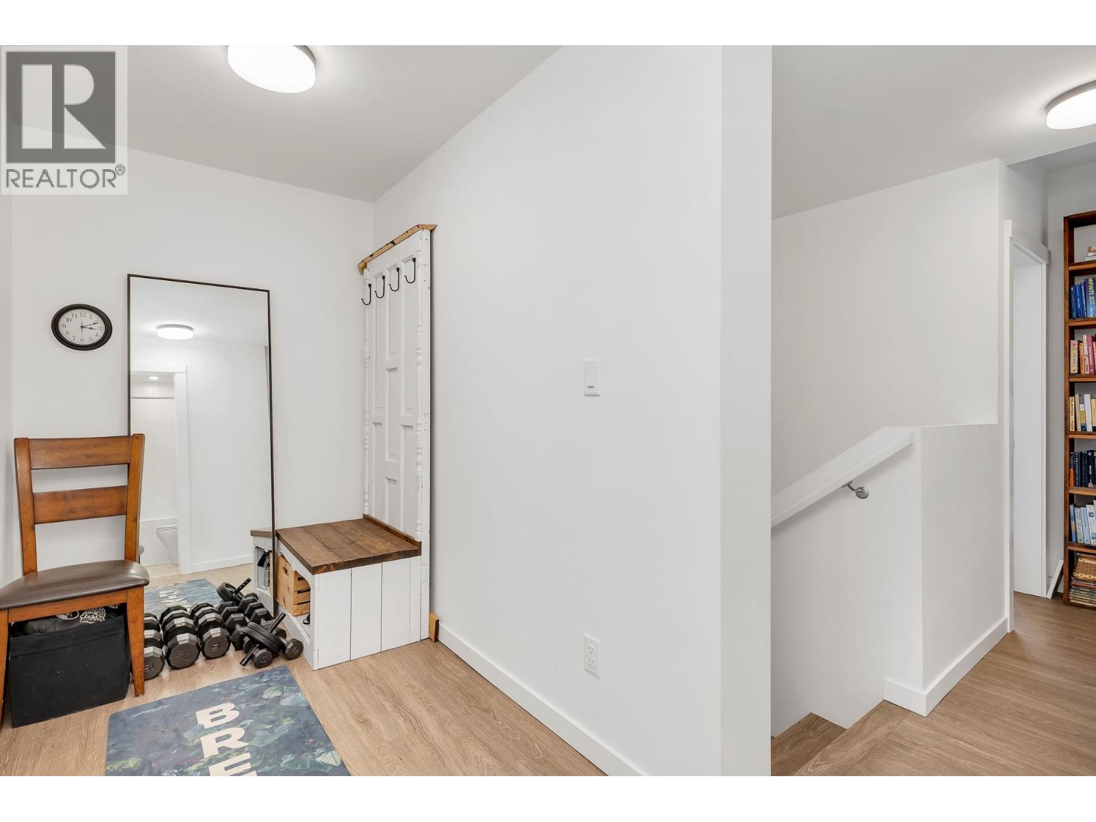 301 37762 THIRD AVENUE, Squamish
