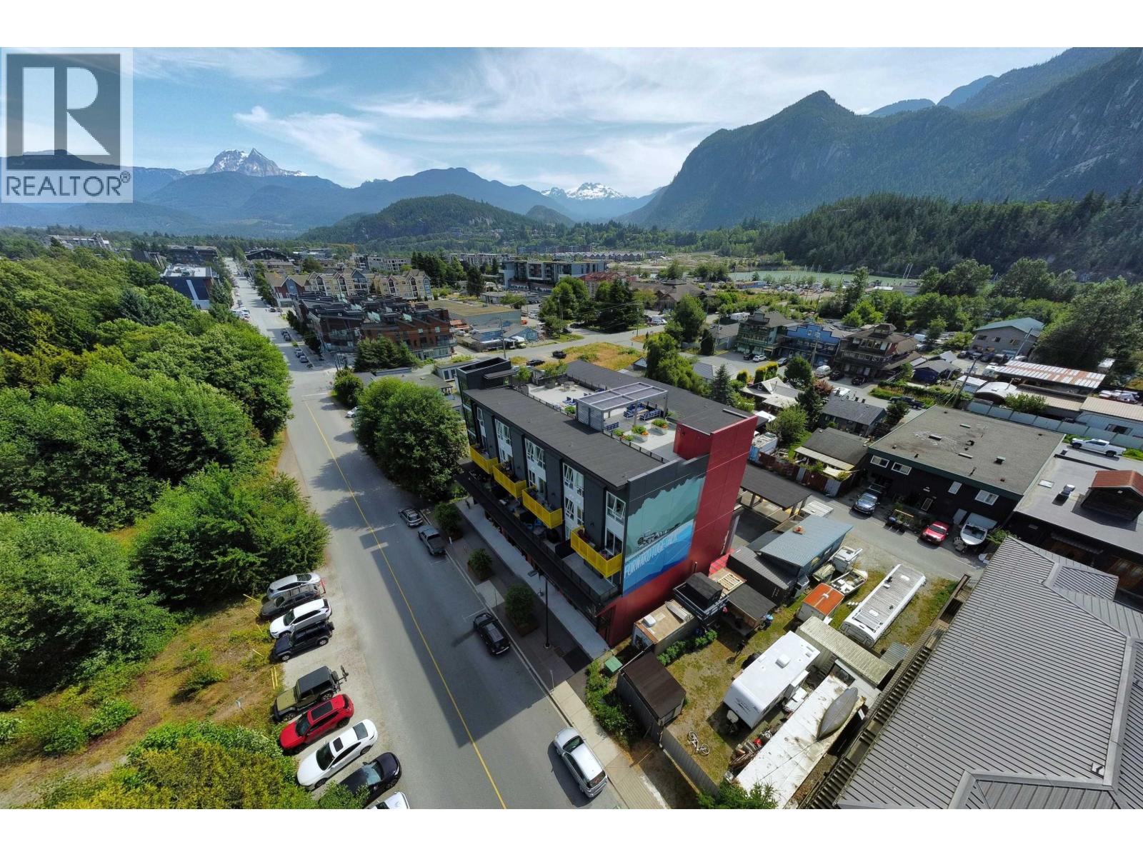301 37762 THIRD AVENUE, Squamish