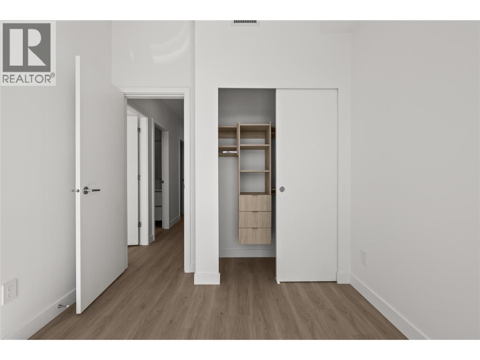 Photo 3 of 238 Leon Avenue Unit 2107, Kelowna BC