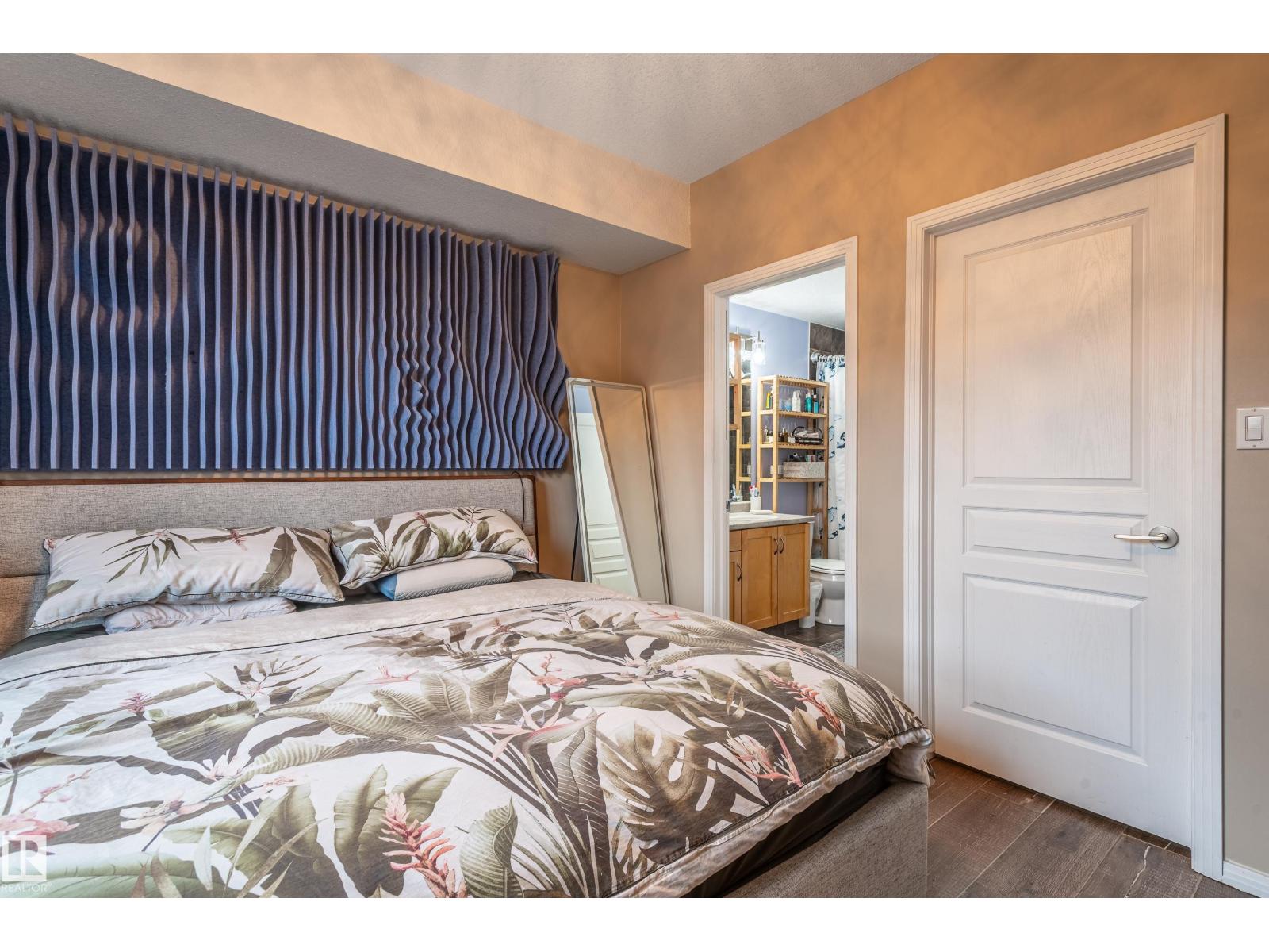 Photo 17 of 216 10411 122 St Nw, Edmonton AB