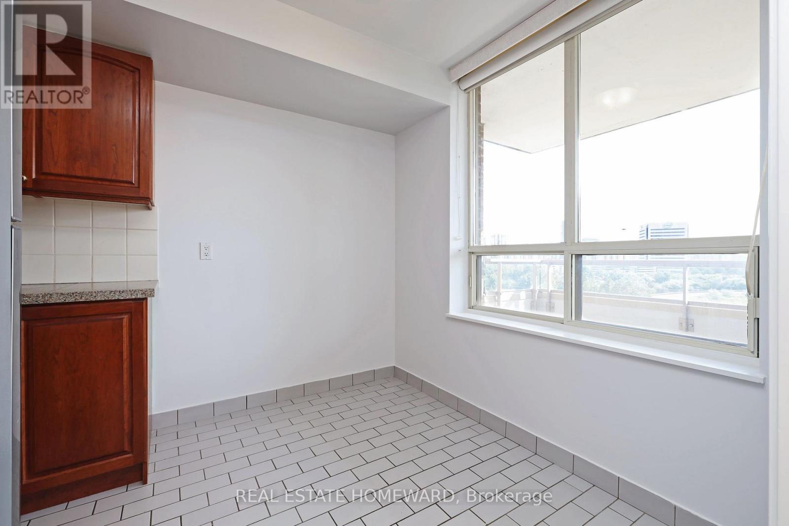 Photo 8 of 801 215 Wynford Drive, Toronto ON