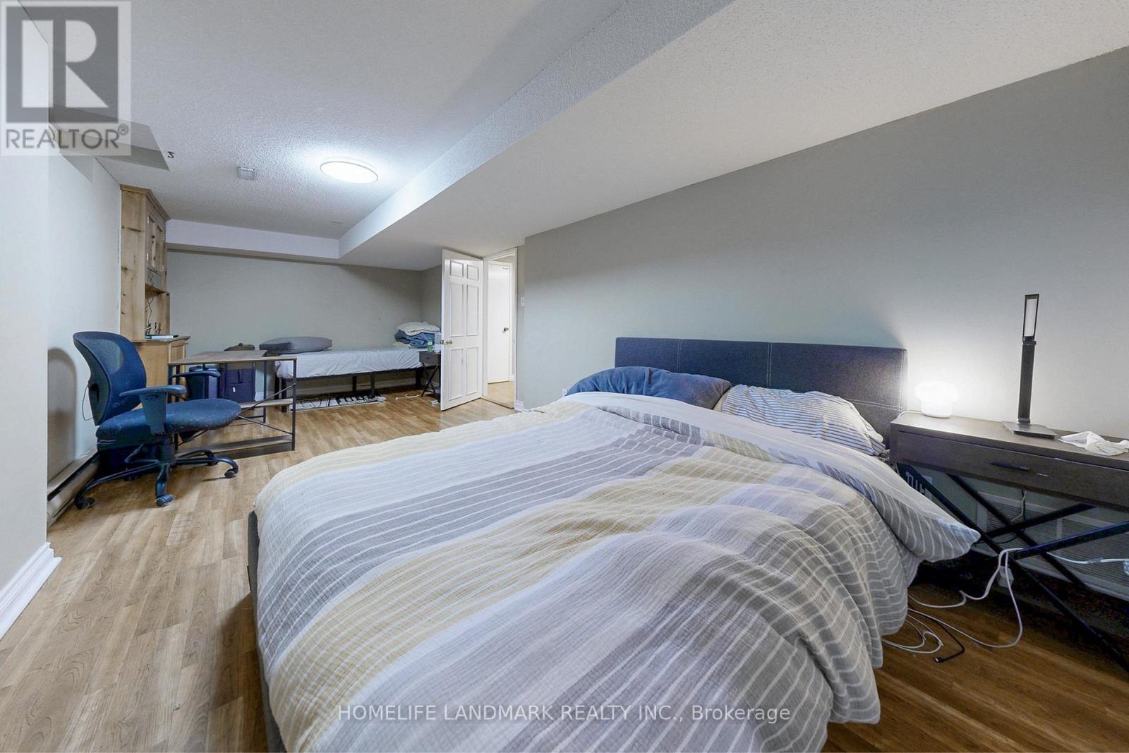Photo 18 of 15 Hollingham Road, Markham ON