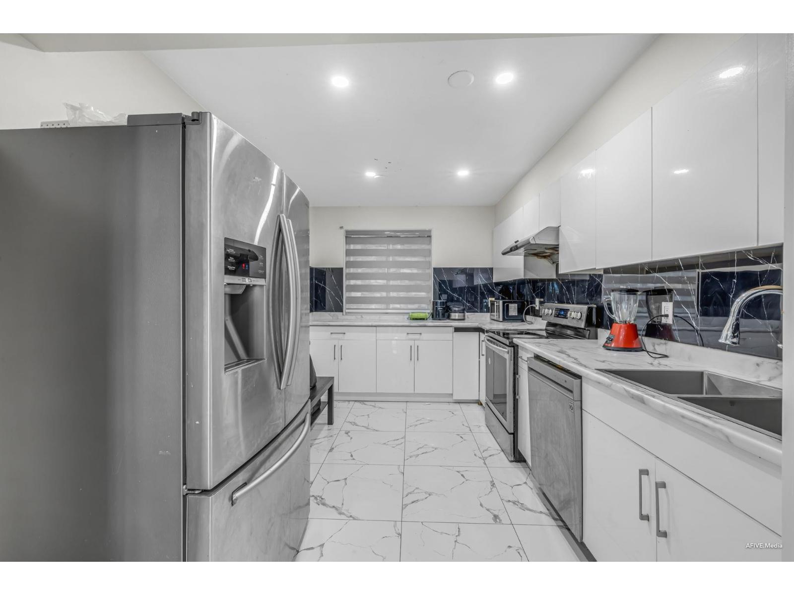 Photo 2 of 56 9955 140 Street, Surrey BC