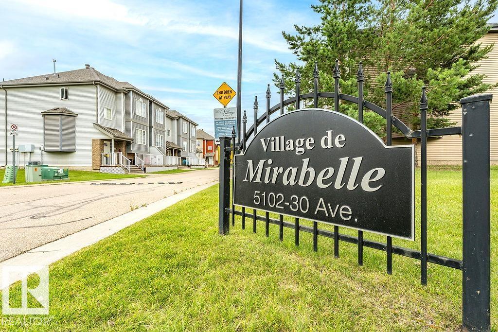 Photo 18 of 54 5102 30 Av, Beaumont AB