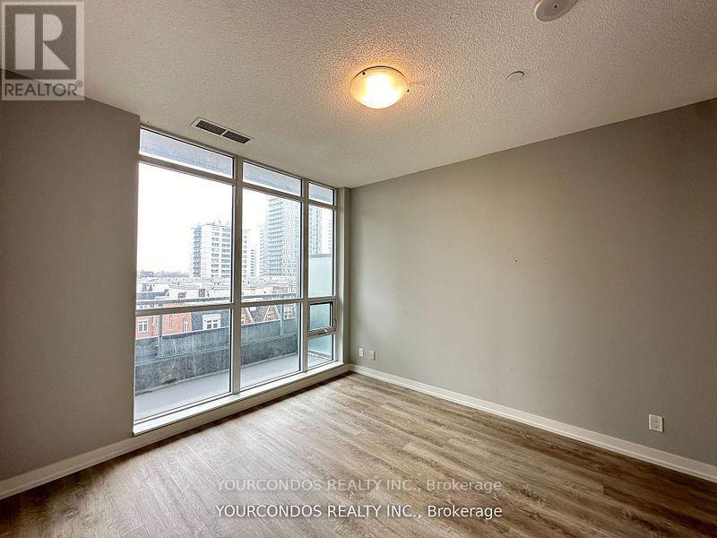 Photo 2 of 420 98 Lillian Street, Toronto ON