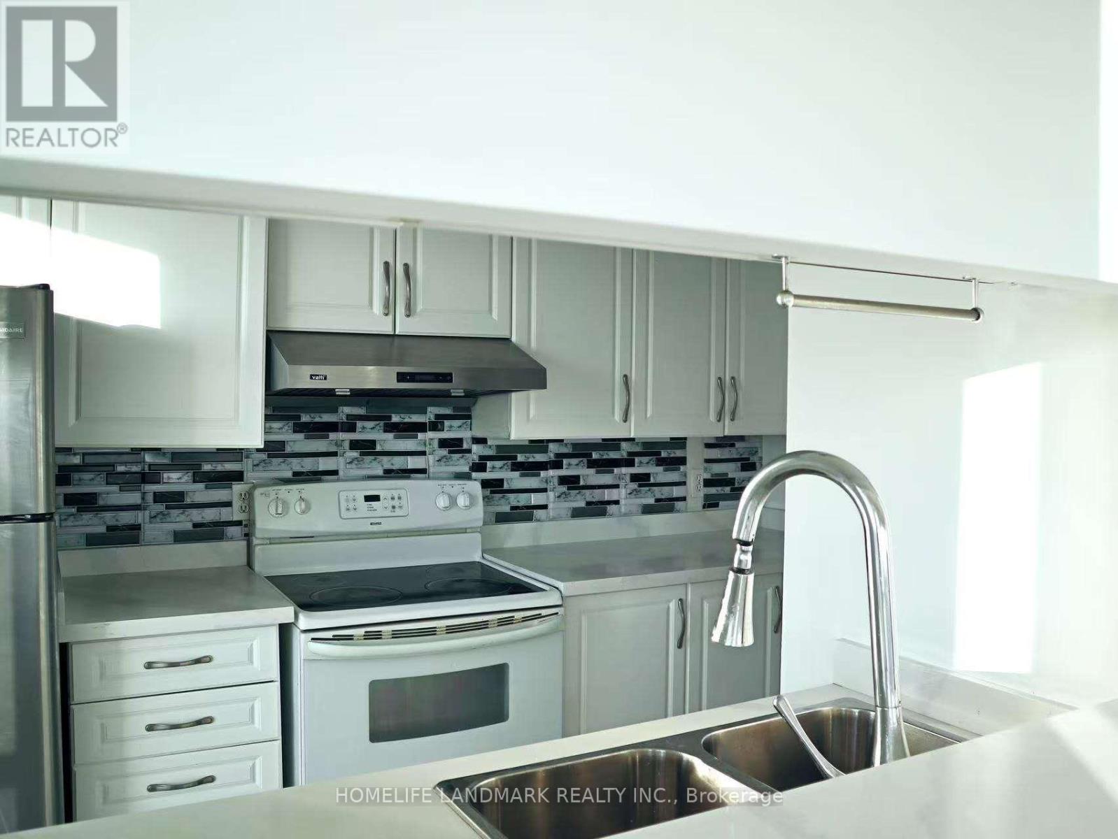 Photo 18 of 1803 2550 Lawrence Avenue E, Toronto ON