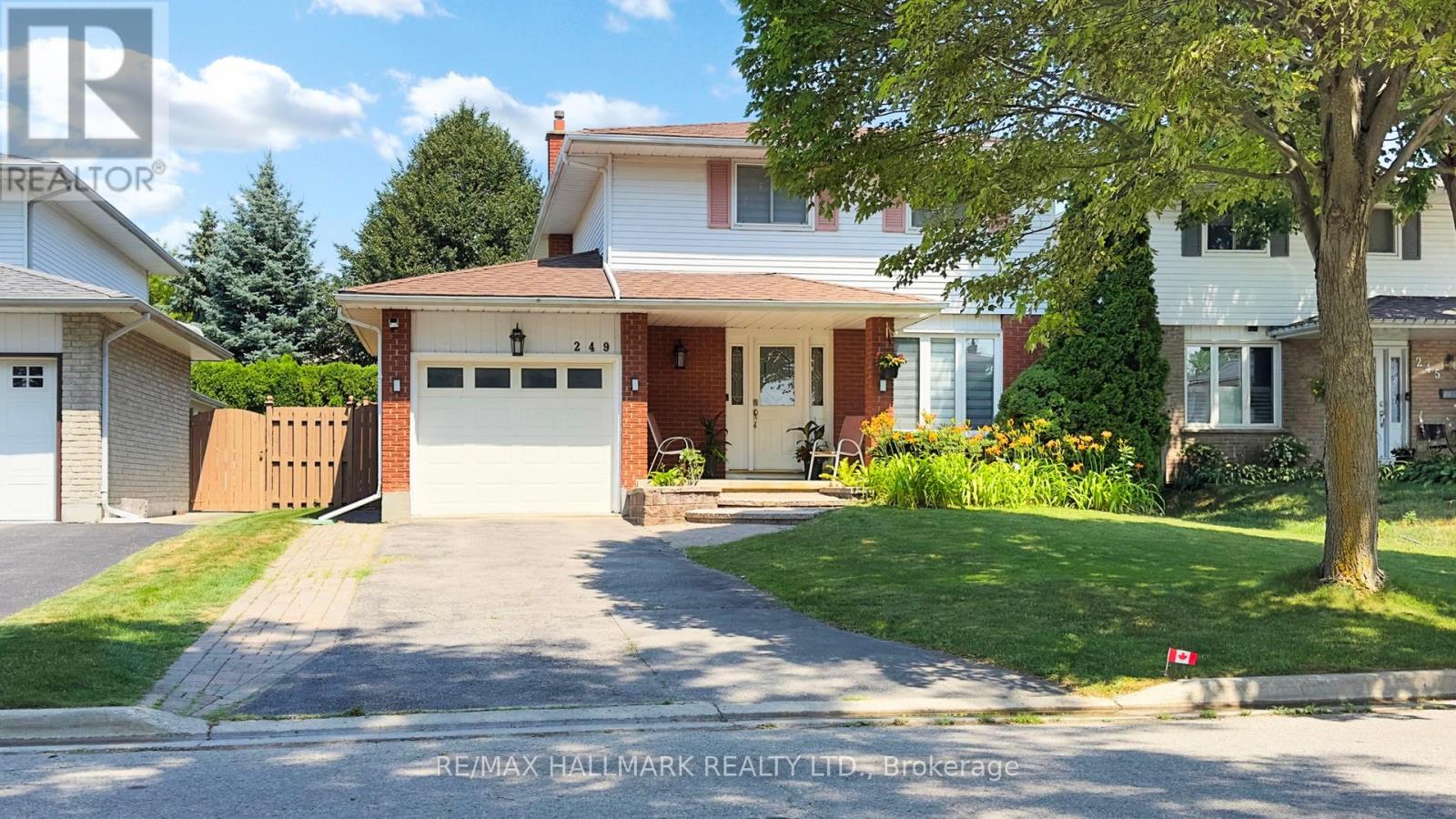 Photo 1 of 249 Kensington Crescent, Oshawa ON
