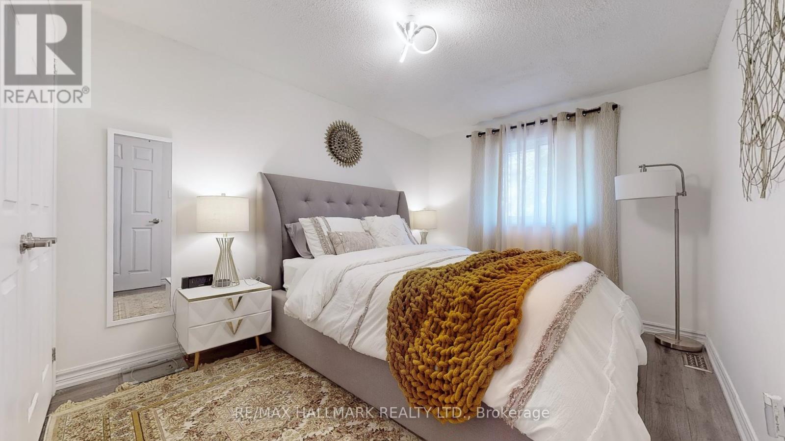 Photo 27 of 249 Kensington Crescent, Oshawa ON