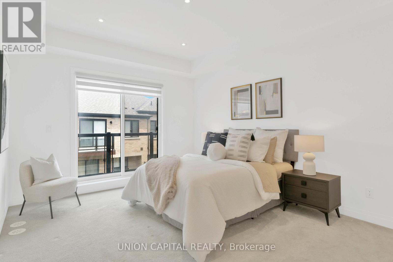 Photo 21 of 59 Carole Bell Way, Markham ON