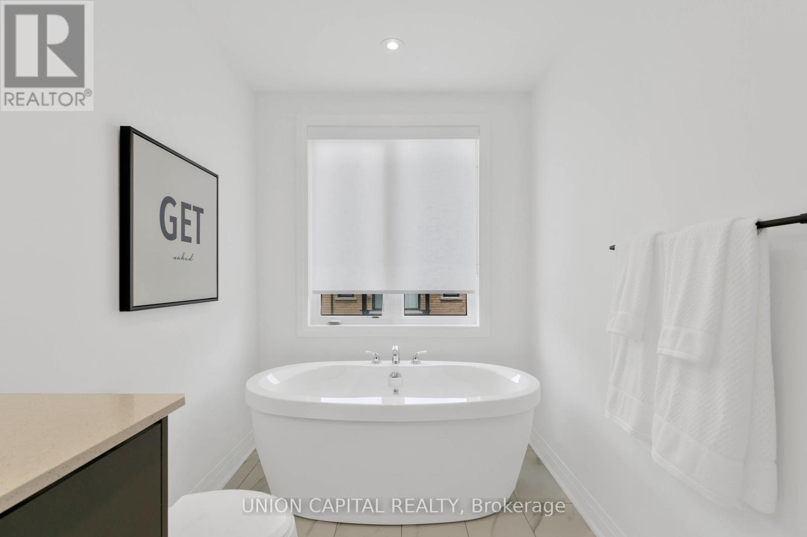 Photo 24 of 59 Carole Bell Way, Markham ON