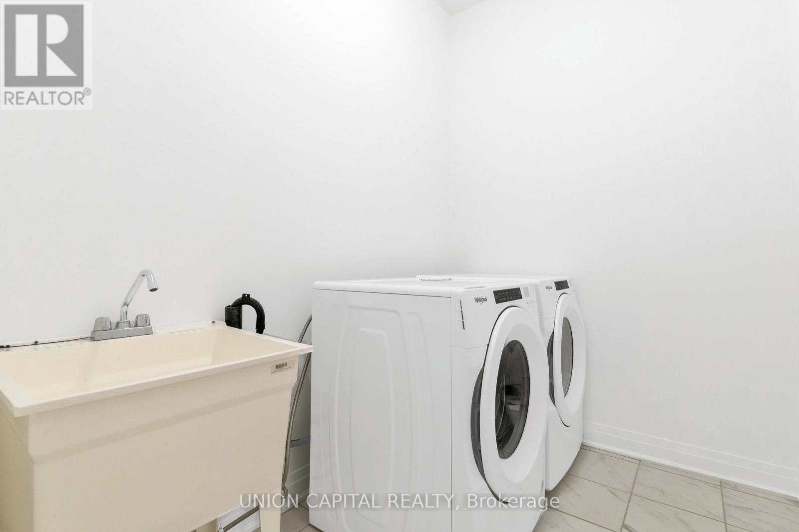 Photo 31 of 59 Carole Bell Way, Markham ON