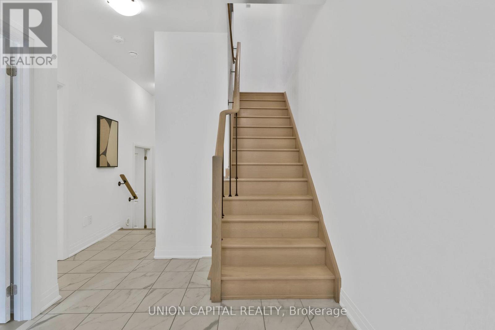 Photo 6 of 59 Carole Bell Way, Markham ON