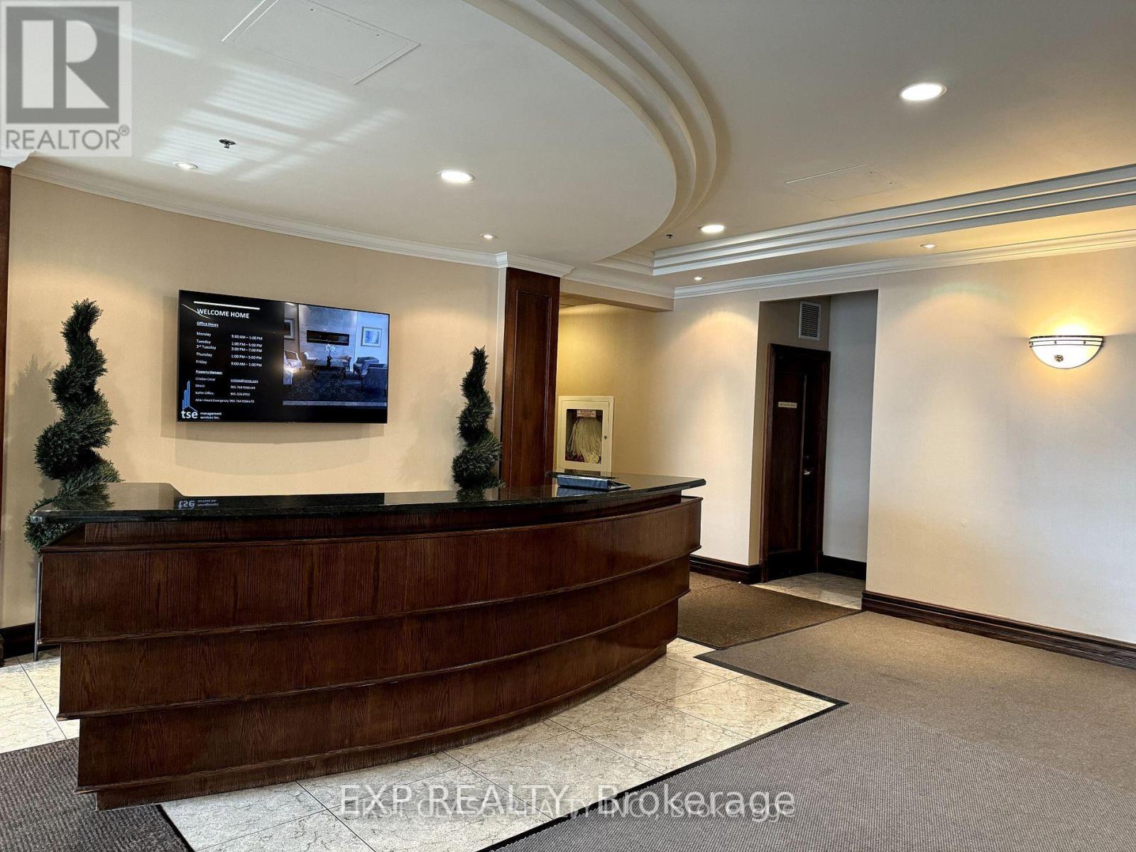 Photo 21 of 301 51 Baffin Crescent, Richmond Hill ON