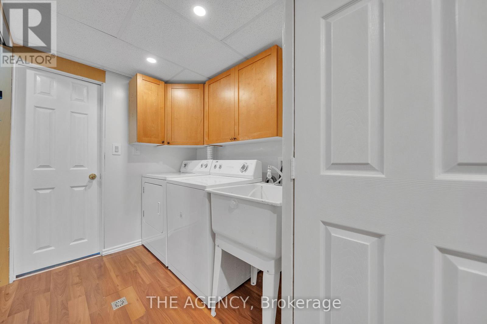 Photo 21 of 56 Quinlan Road, Barrie ON