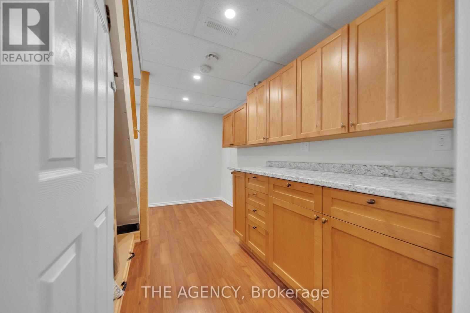 Photo 24 of 56 Quinlan Road, Barrie ON