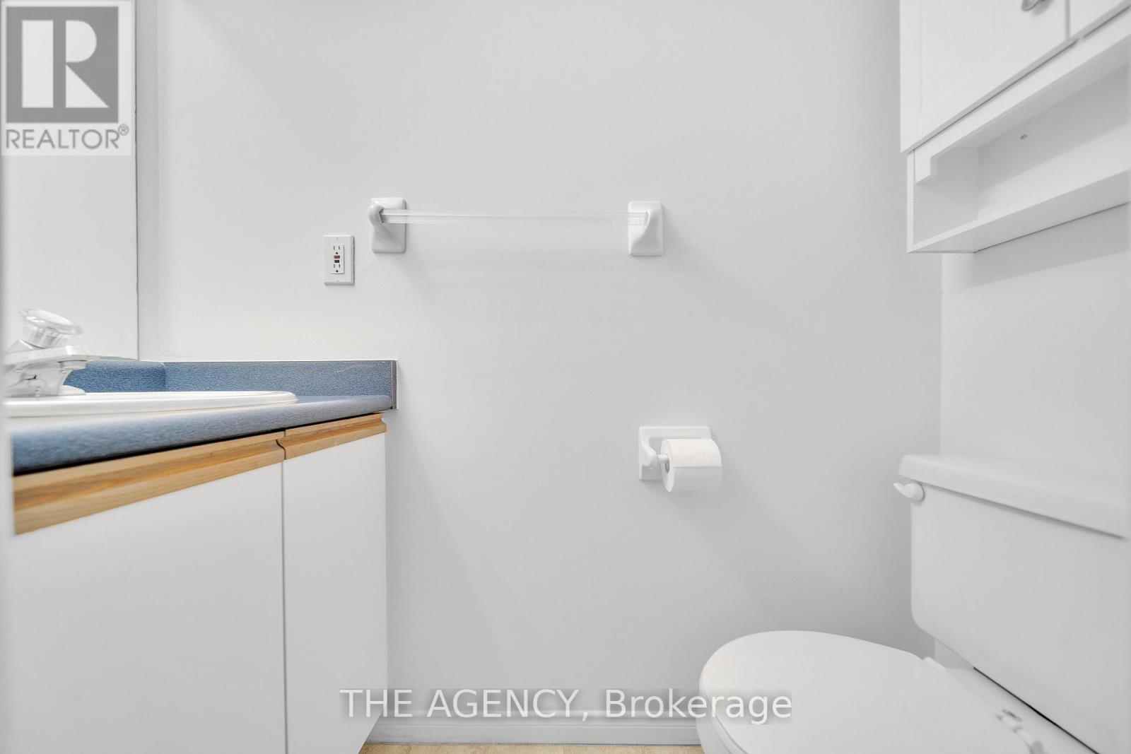 Photo 15 of 56 Quinlan Road, Barrie ON