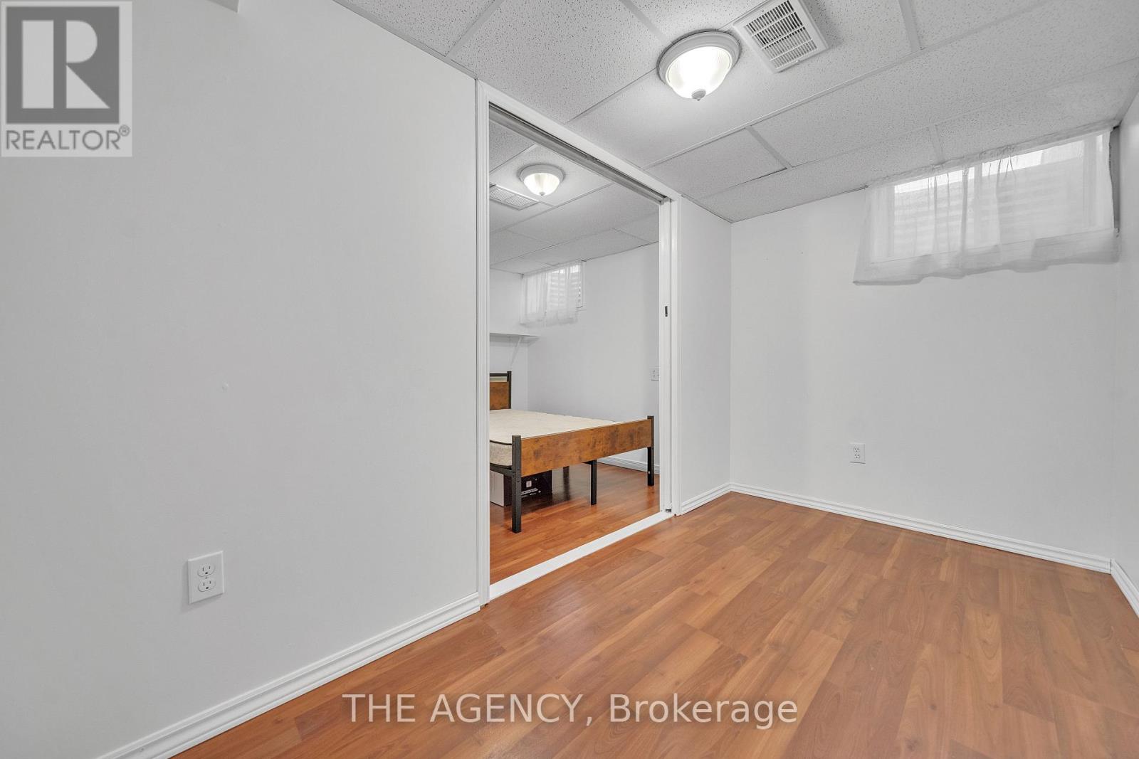 Photo 23 of 56 Quinlan Road, Barrie ON